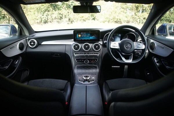 Used Mercedes-Benz C-Class 2019 for sale - 76029621: Photo 3