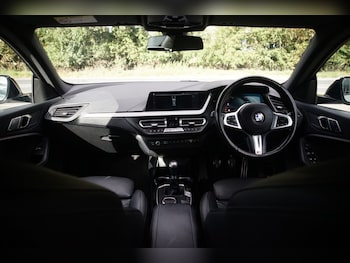 Used BMW 2 Series 2021 for sale - 75800121: Photo