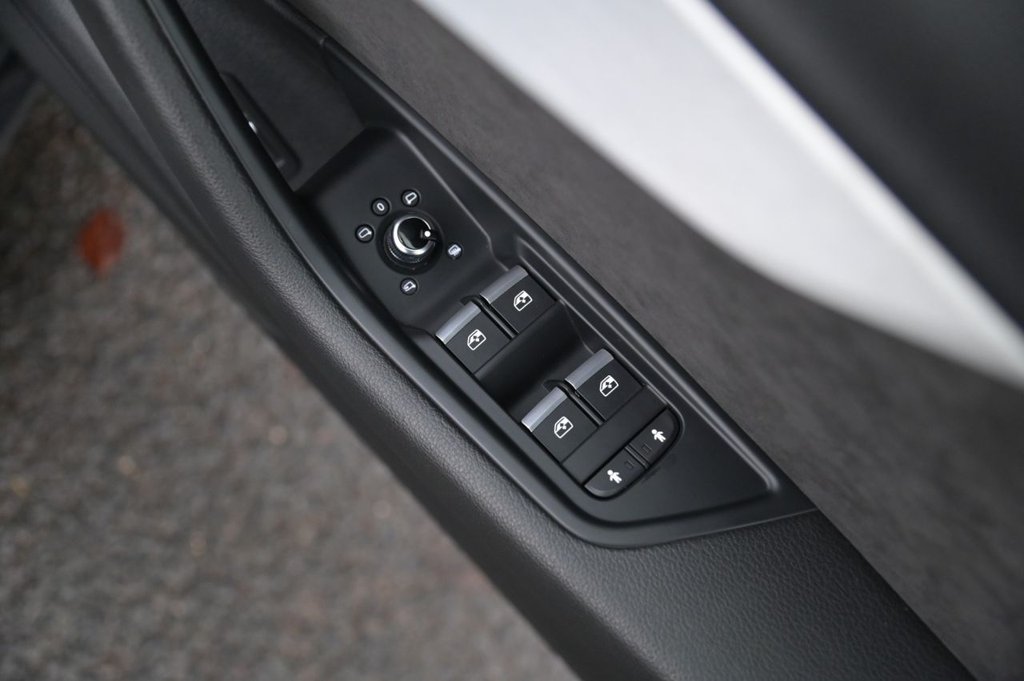 Used Audi A4 2019 for sale - 75875306: Photo 28