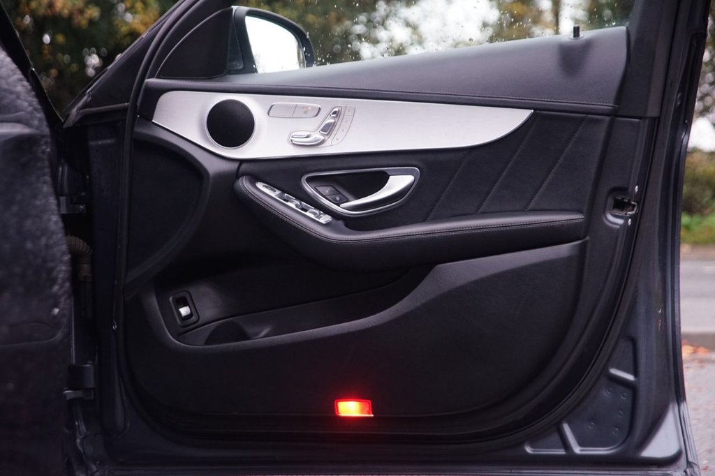 Used Mercedes-Benz C Class 2015 for sale - 76236215: Photo 31