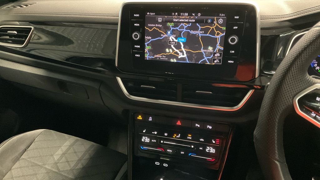 Used Volkswagen T-Roc 2023 for sale - 77065267: Photo 10