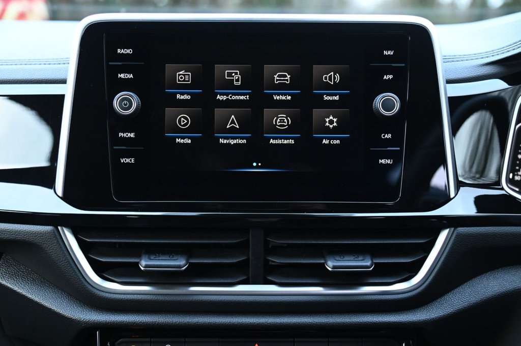 Used Volkswagen T-Roc 2023 for sale - 77065267: Photo 18