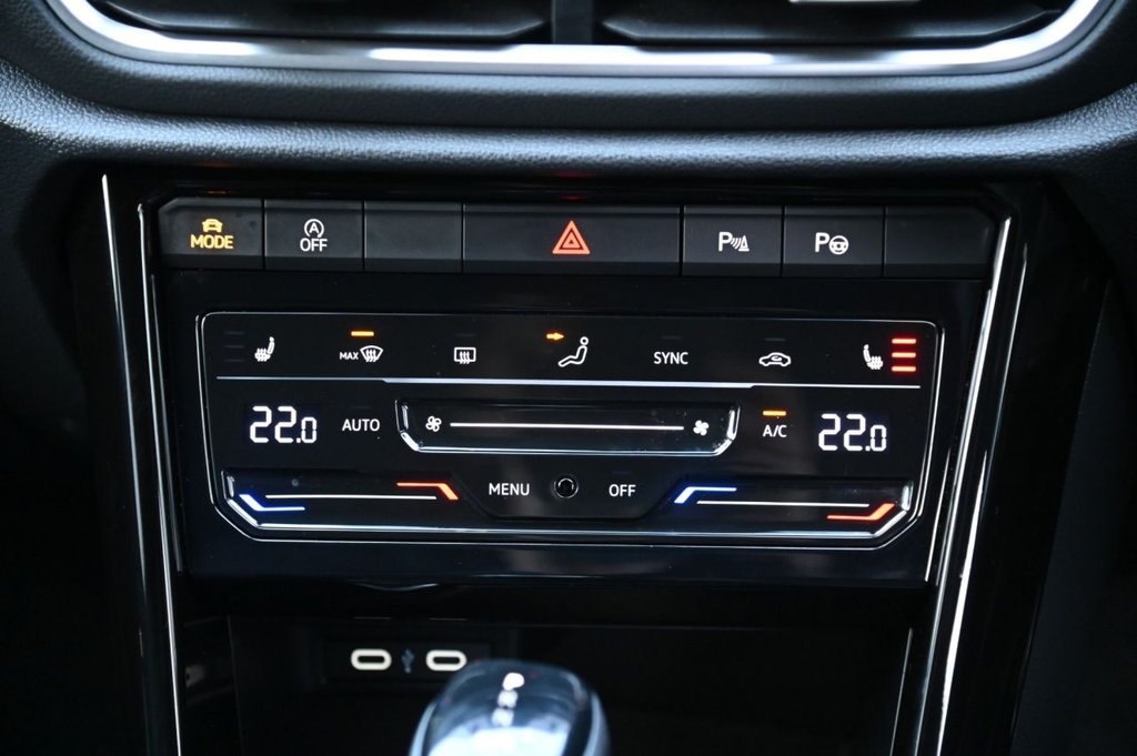 Used Volkswagen T-Roc 2023 for sale - 77065267: Photo 20