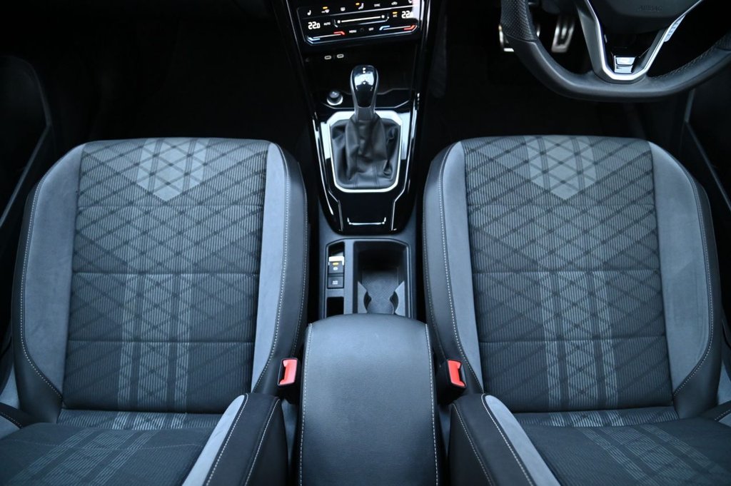 Used Volkswagen T-Roc 2023 for sale - 77065267: Photo 21