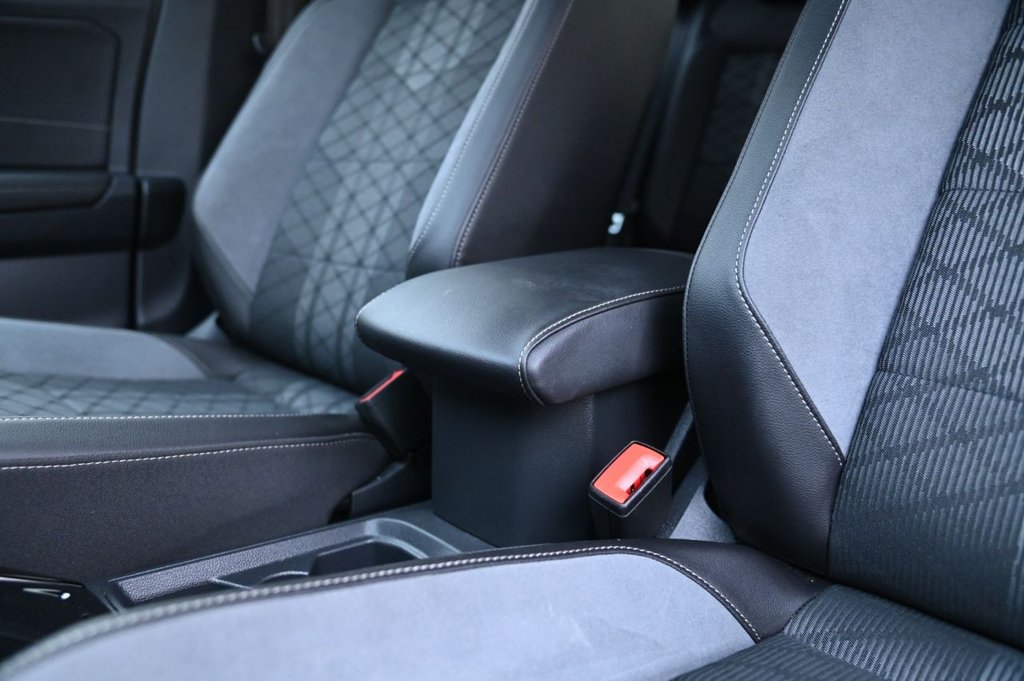 Used Volkswagen T-Roc 2023 for sale - 77065267: Photo 23