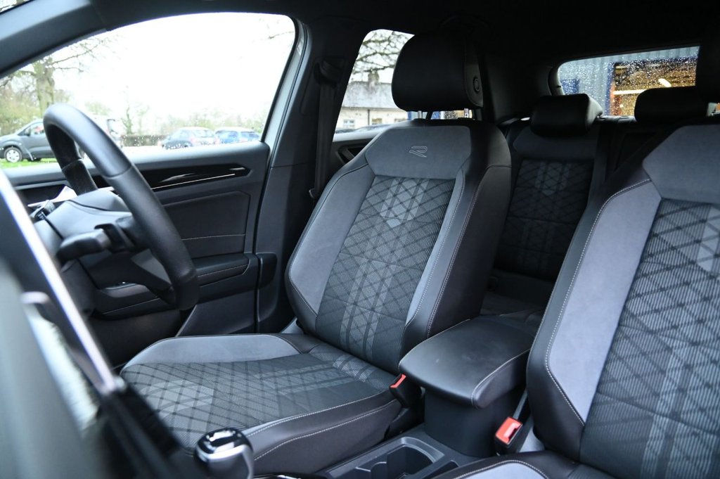 Used Volkswagen T-Roc 2023 for sale - 77065267: Photo 24