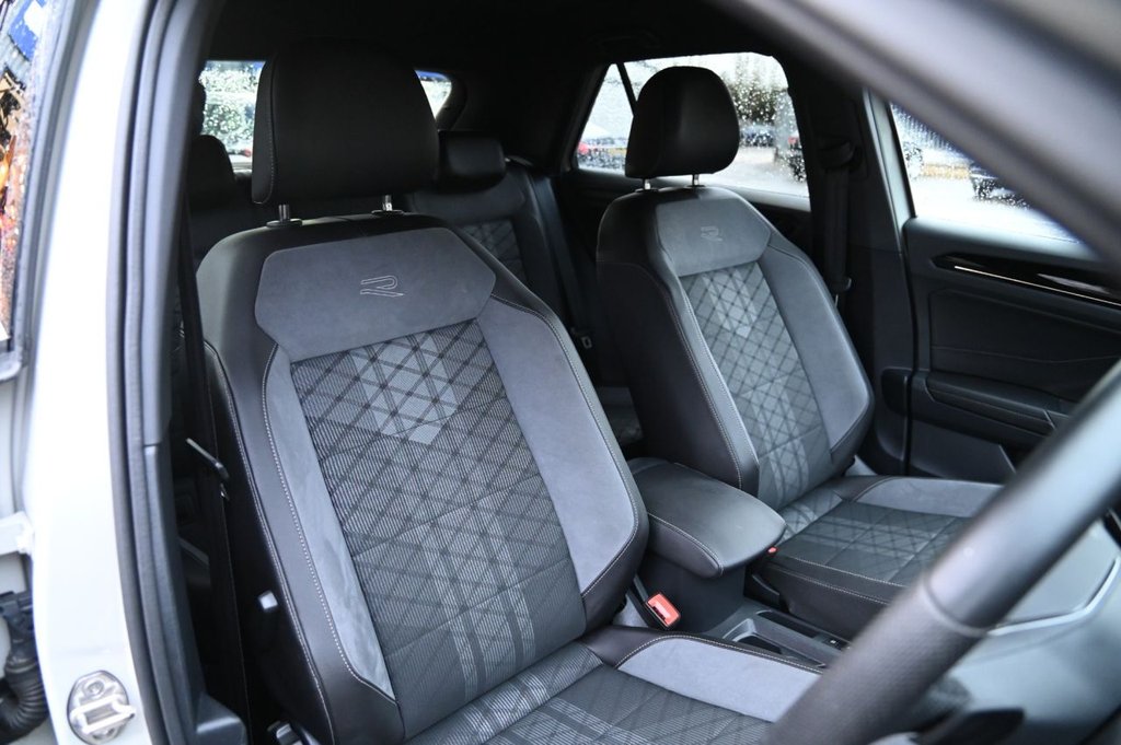 Used Volkswagen T-Roc 2023 for sale - 77065267: Photo 31