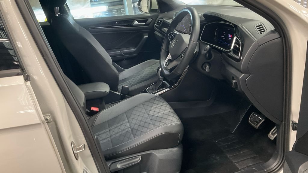 Used Volkswagen T-Roc 2023 for sale - 77065267: Photo 7