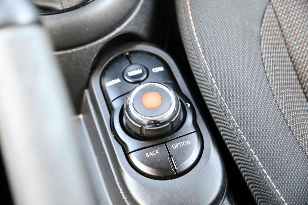 Used MINI Hatch 2019 for sale - 77065321: Photo 17