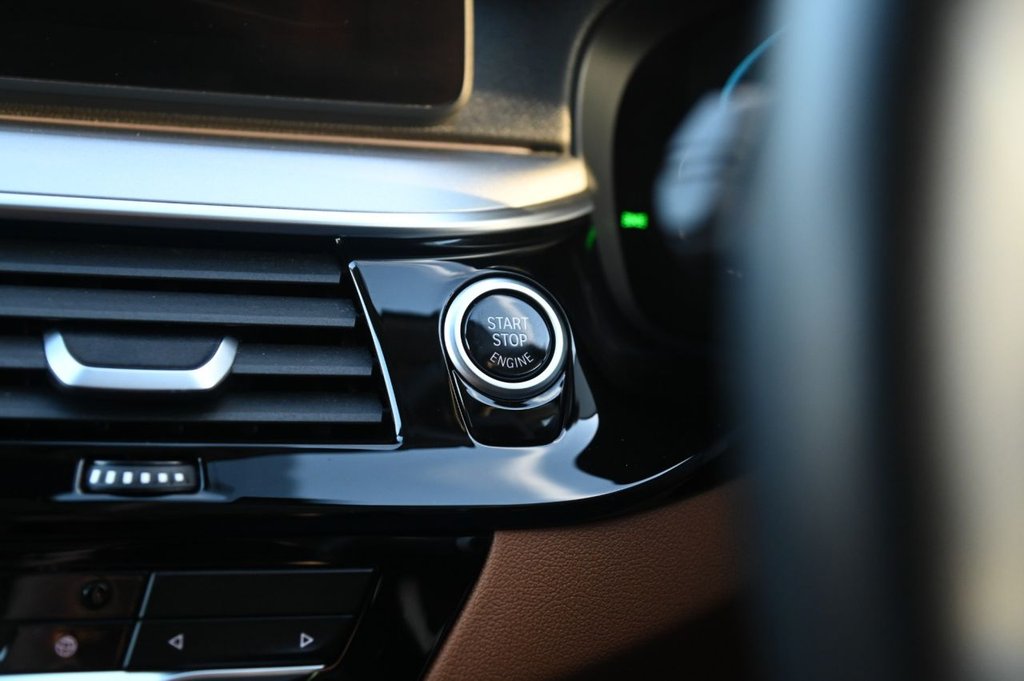 Used BMW 5 Series 2022 for sale - 77065360: Photo 17