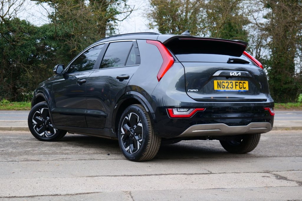 Used Kia Niro 2023 for sale - 77820544: Photo 2