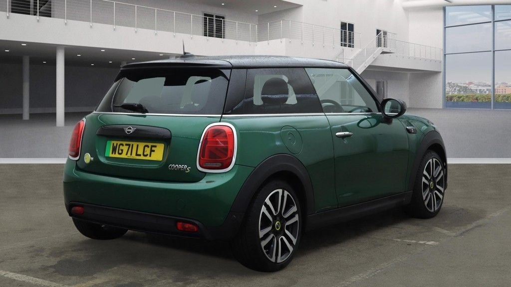 Used MINI Hatch 2021 for sale - 77356023: Photo 2