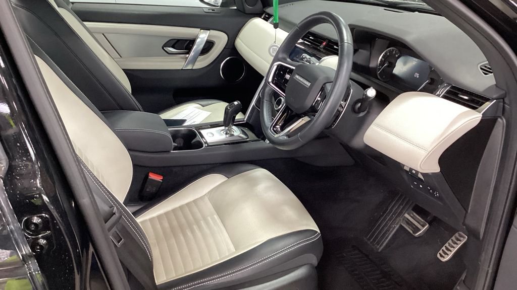 Used Land Rover Discovery Sport 2022 for sale - 77302797: Photo 7