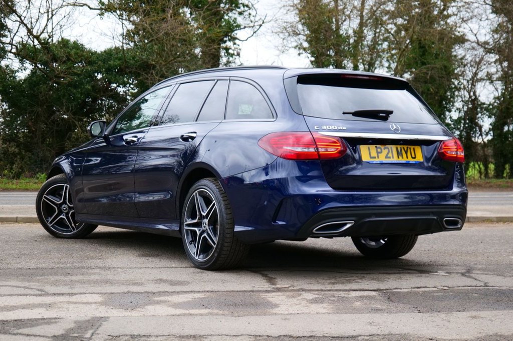 Used Mercedes-Benz C Class 2021 for sale - 77764958: Photo 2