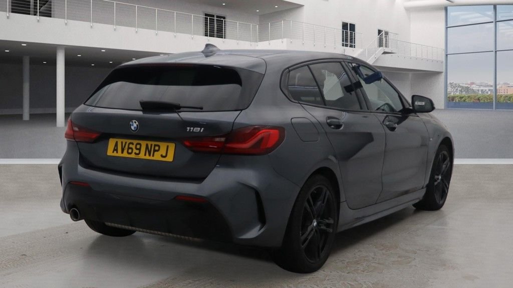 Used BMW 1 Series 2020 for sale - 77133630: Photo 2