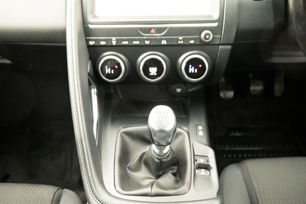 Used Jaguar E-Pace 2018 for sale - 76570623: Photo 15