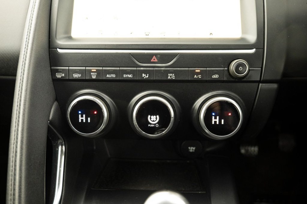 Used Jaguar E-Pace 2018 for sale - 76570623: Photo 16