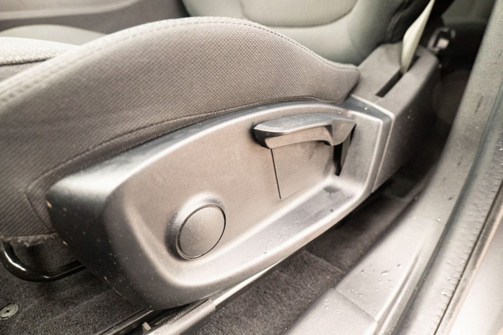 Used Jaguar E-Pace 2018 for sale - 76570623: Photo 19