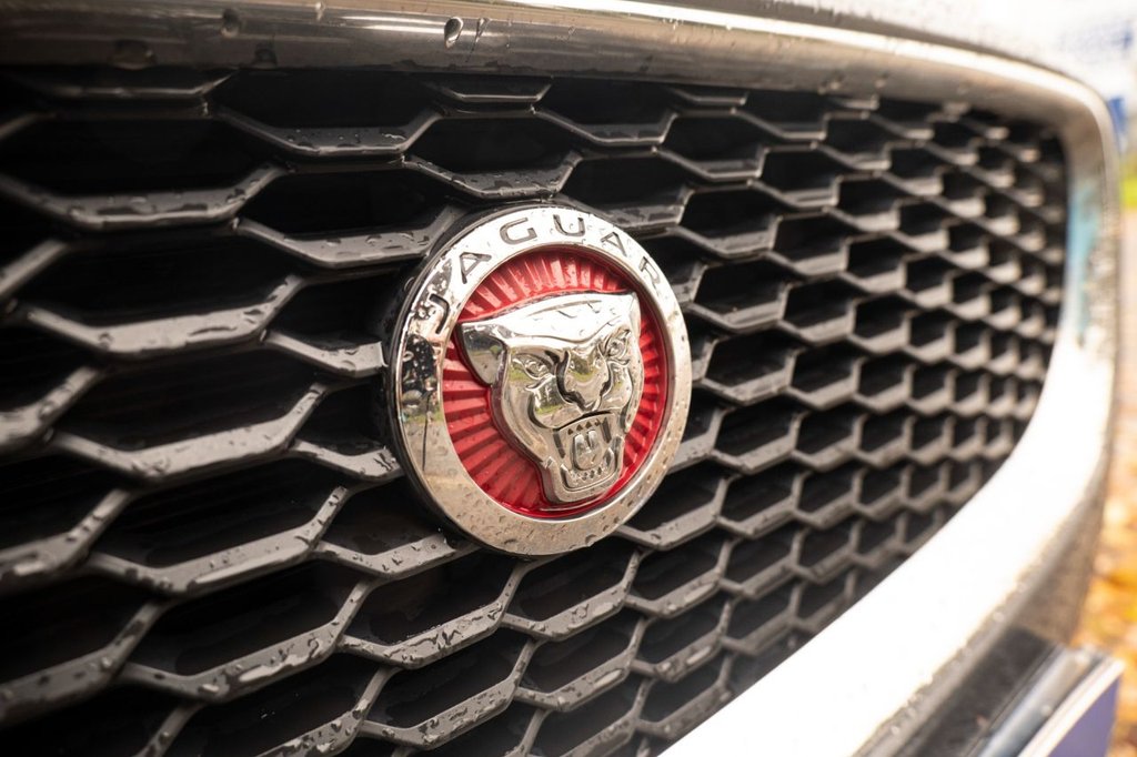 Used Jaguar E-Pace 2018 for sale - 76570623: Photo 25