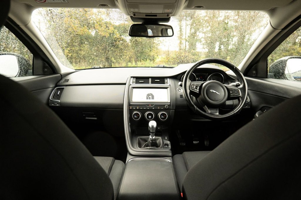 Used Jaguar E-Pace 2018 for sale - 76570623: Photo 3