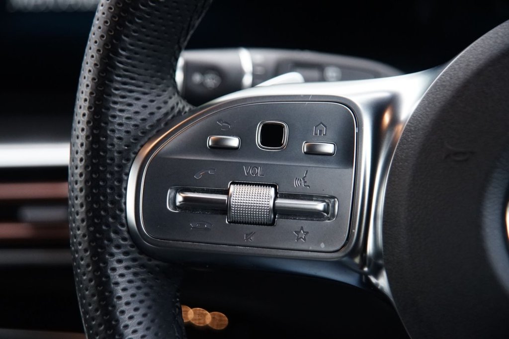 Used Mercedes-Benz EQC 2020 for sale - 76469683: Photo 12