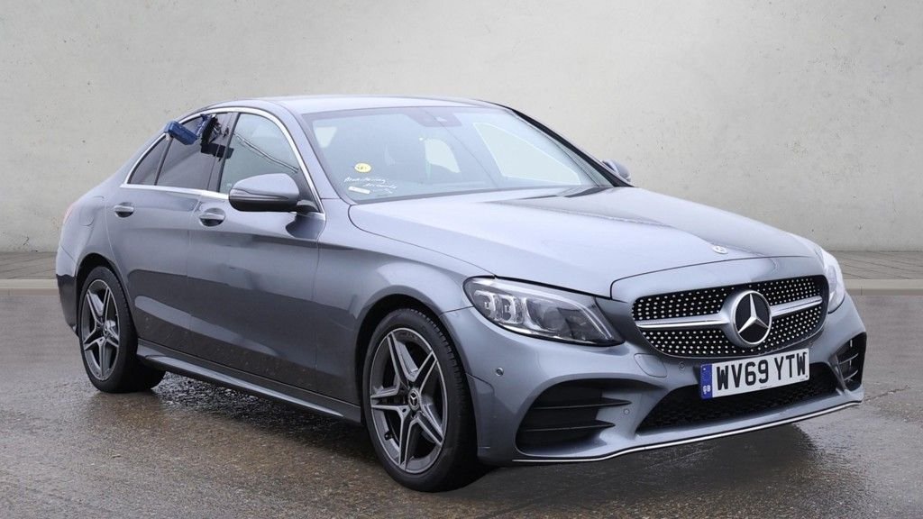 Used Mercedes-Benz C Class 2019 for sale - 76582757: Photo 1