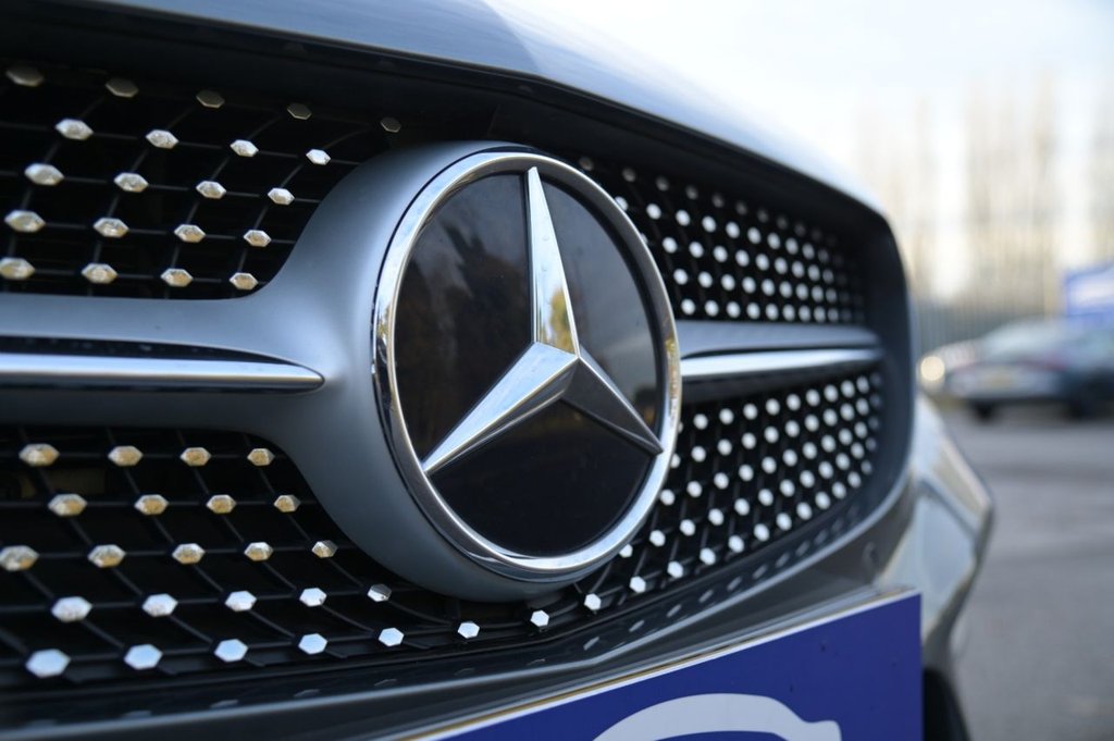 Used Mercedes-Benz C Class 2019 for sale - 76582757: Photo 32