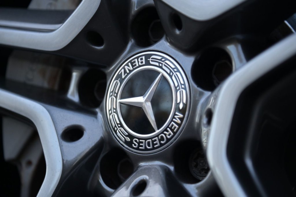 Used Mercedes-Benz C Class 2019 for sale - 76582757: Photo 38