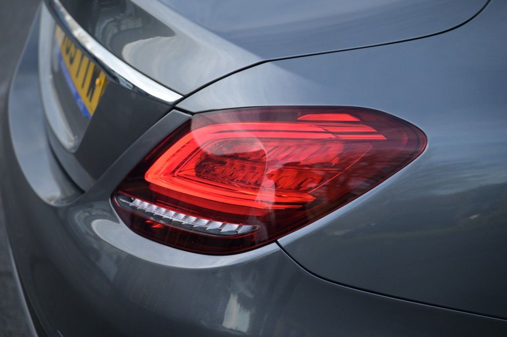 Used Mercedes-Benz C Class 2019 for sale - 76582757: Photo 41