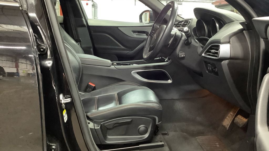 Used Jaguar F-Pace 2019 for sale - 76605060: Photo 7