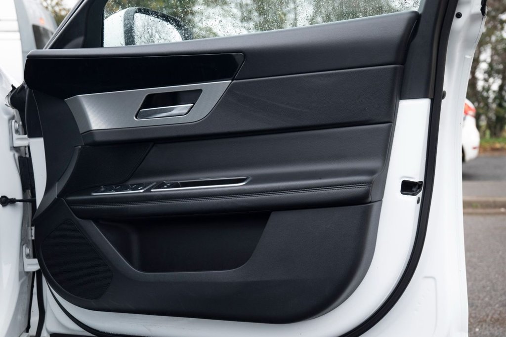 Used Jaguar XF 2020 for sale - 76582131: Photo 23