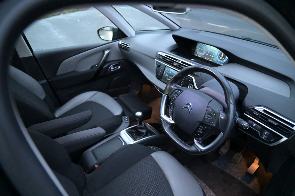 Used Citroen C4 Picasso 2014 for sale - 76883327: Photo 30