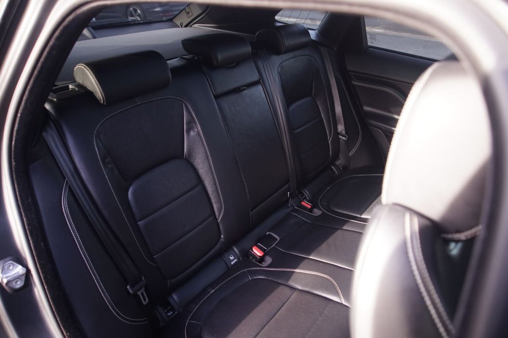 Used Jaguar F-Pace 2019 for sale - 76009809: Photo 30