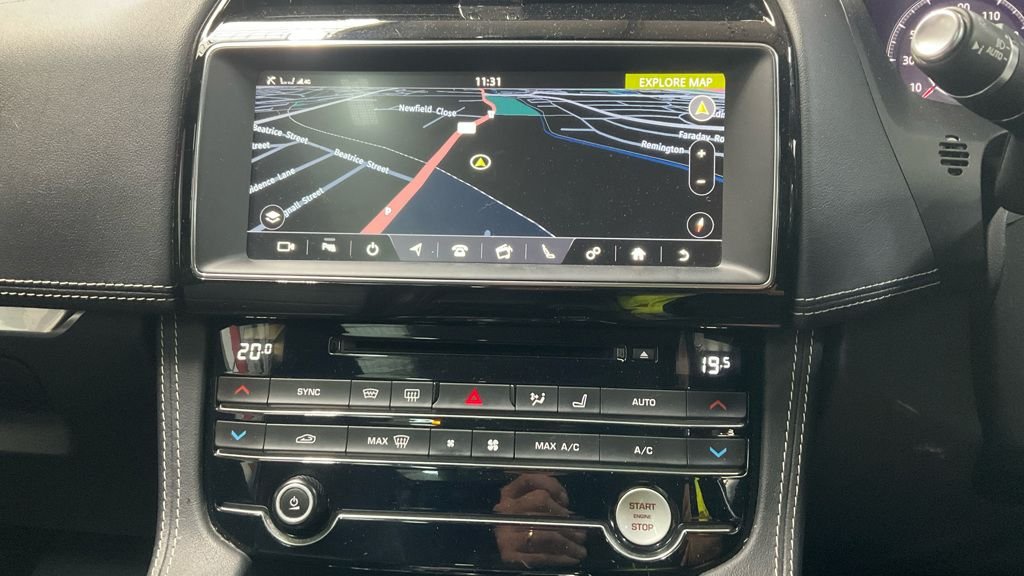 Used Jaguar F-Pace 2019 for sale - 76009809: Photo 8