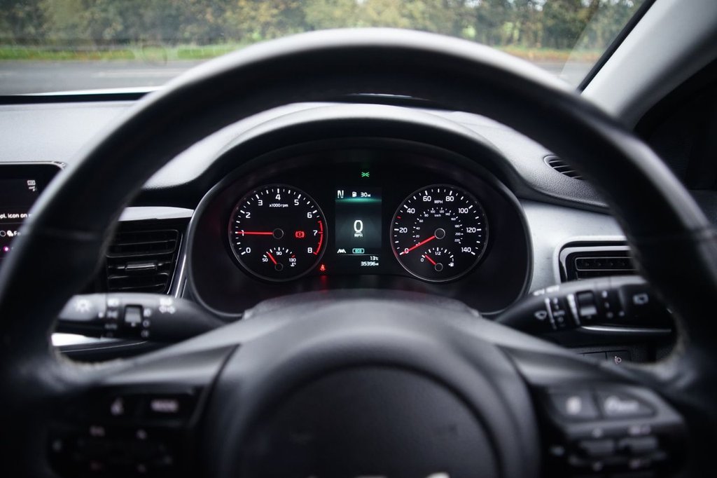 Used Kia Stonic 2022 for sale - 76147641: Photo 13