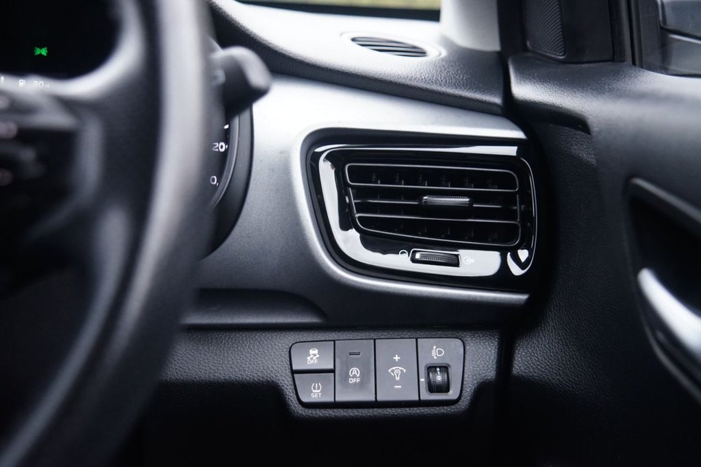 Used Kia Stonic 2022 for sale - 76147641: Photo 15