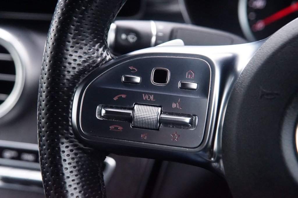 Used Mercedes-Benz GLC 2019 for sale - 76570037: Photo 10