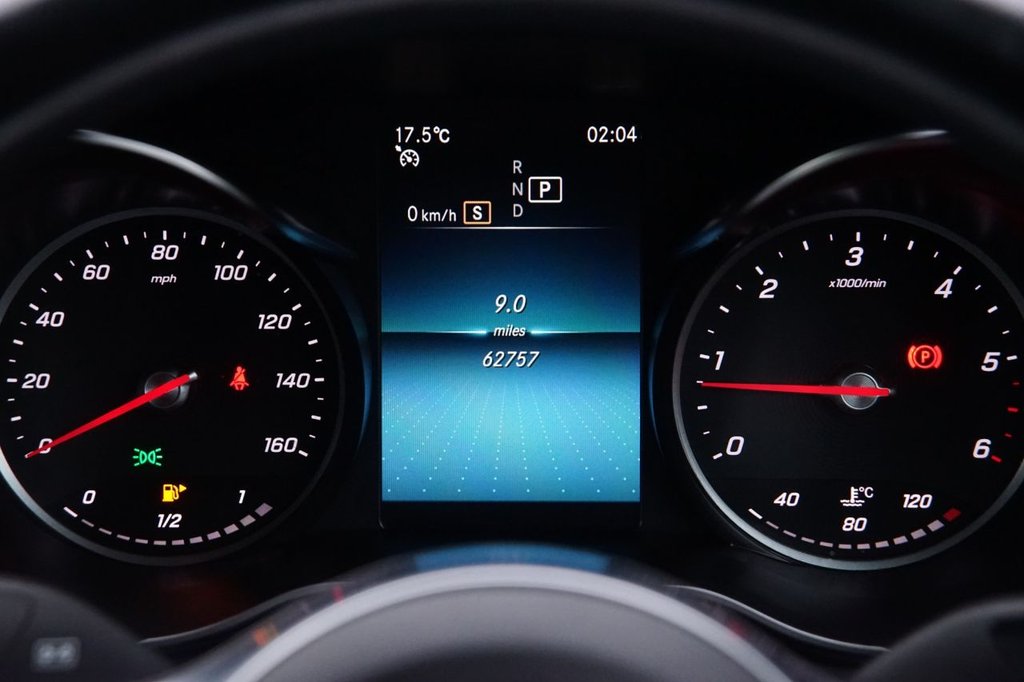 Used Mercedes-Benz GLC 2019 for sale - 76570037: Photo 13