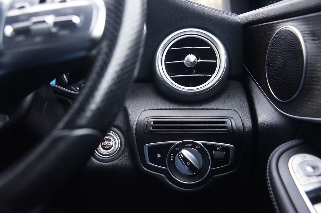 Used Mercedes-Benz GLC 2019 for sale - 76570037: Photo 14