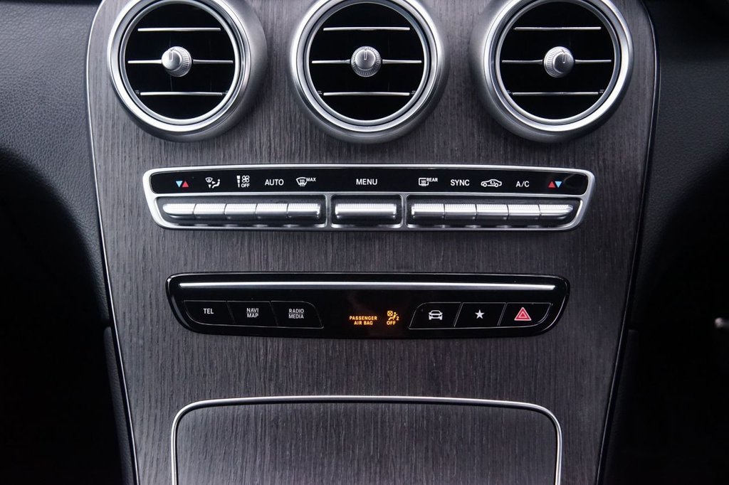 Used Mercedes-Benz GLC 2019 for sale - 76570037: Photo 17