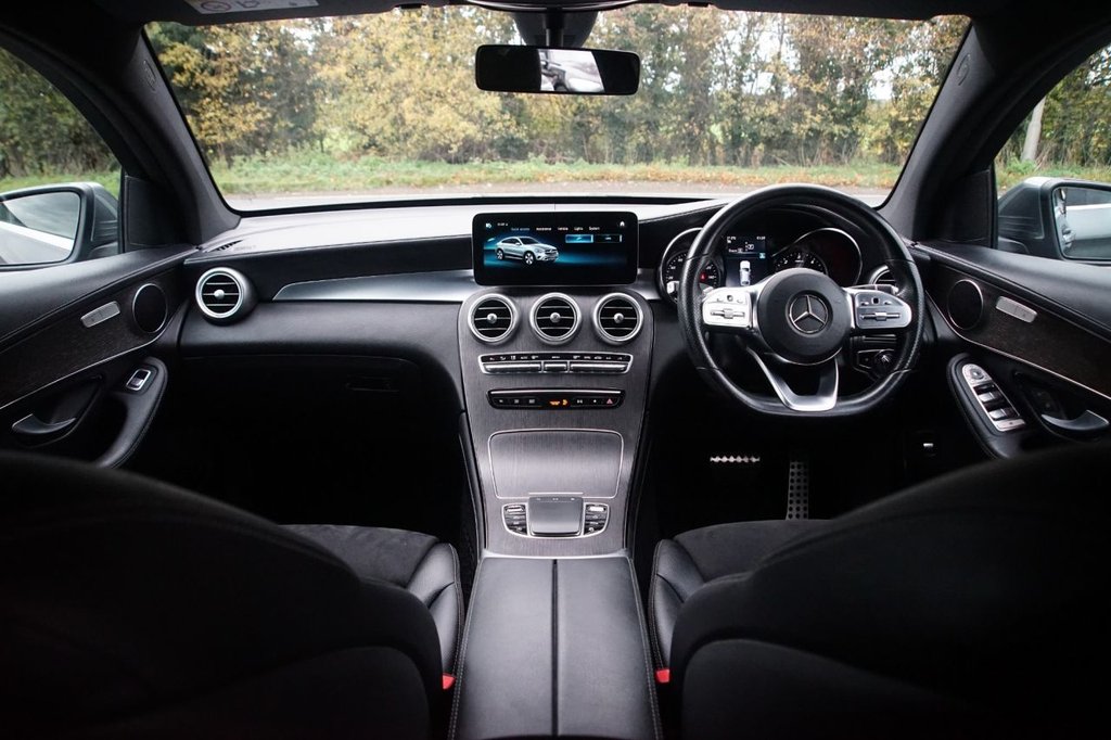 Used Mercedes-Benz GLC 2019 for sale - 76570037: Photo 3