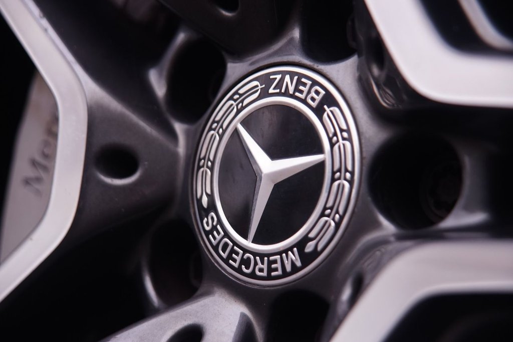 Used Mercedes-Benz GLC 2019 for sale - 76570037: Photo 36