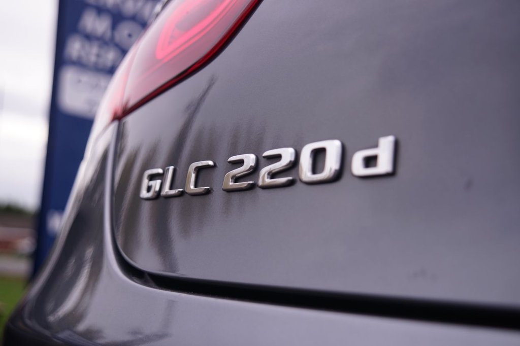 Used Mercedes-Benz GLC 2019 for sale - 76570037: Photo 43