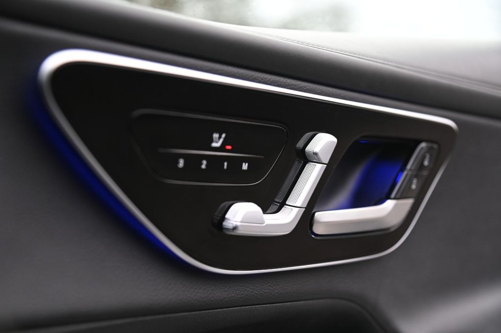 Used Mercedes-Benz GLC 2023 for sale - 77121829: Photo 27