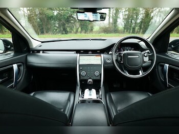 Used Land Rover Discovery Sport 2019 for sale - 77820659: Photo