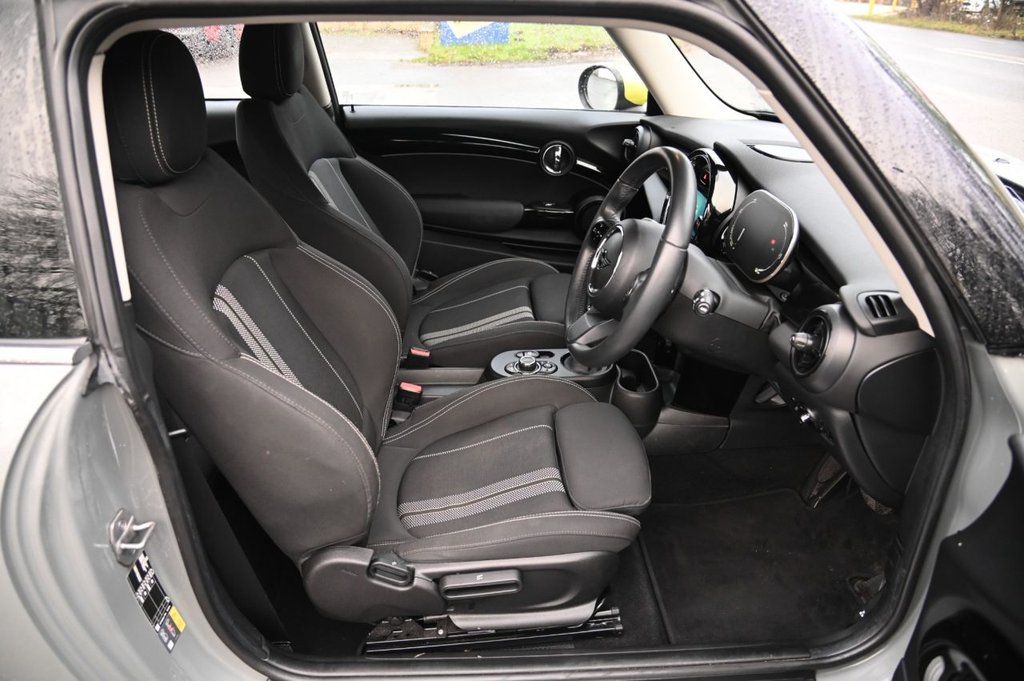 Used MINI Electric Hatch 2021 for sale - 77065255: Photo 28