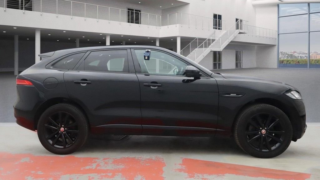 Used Jaguar F-Pace 2019 for sale - 76655102: Photo 5