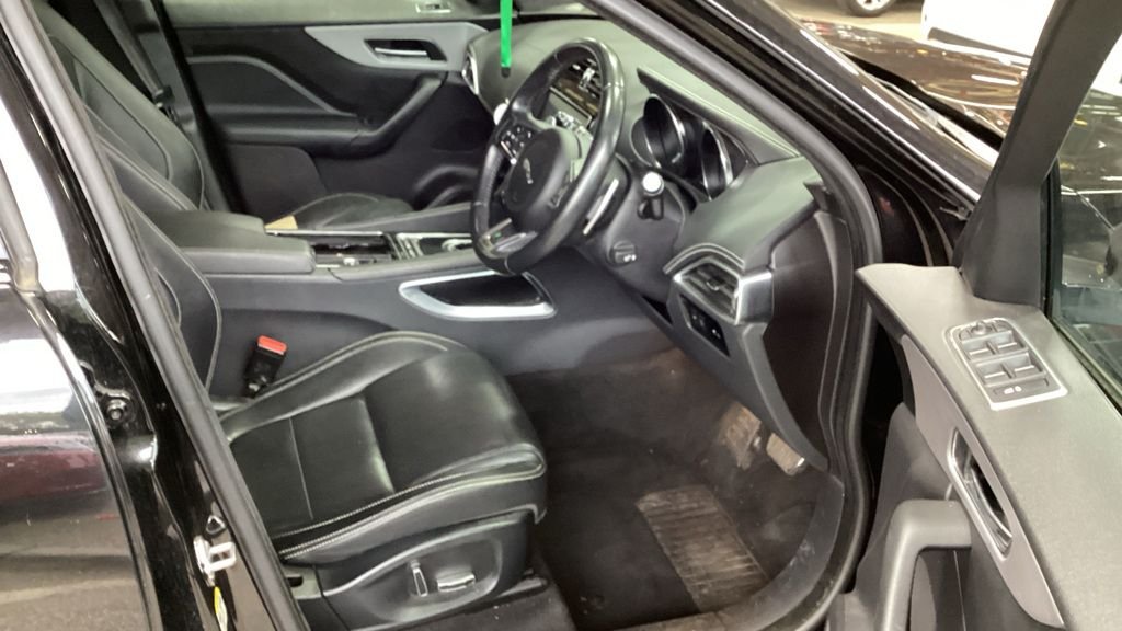 Used Jaguar F-Pace 2019 for sale - 76655102: Photo 7