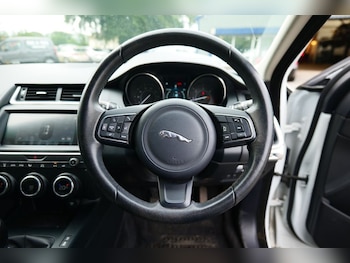 Used Jaguar E-Pace 2018 for sale - 78828431: Photo