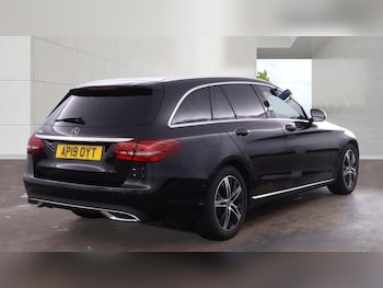 Used Mercedes-Benz C Class 2019 for sale - 78725459: Photo